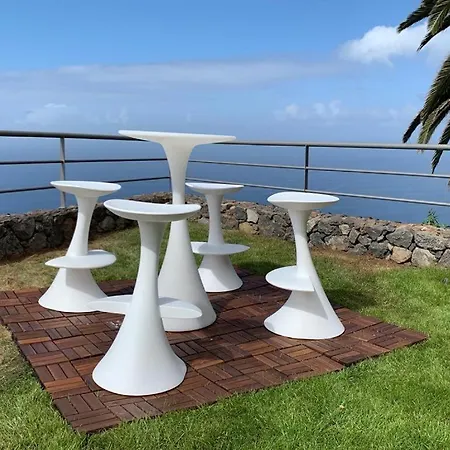 Crystal Ocean Villa *