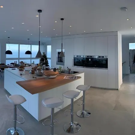 Crystal Ocean Tacoronte