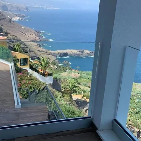 Villa Crystal Ocean *