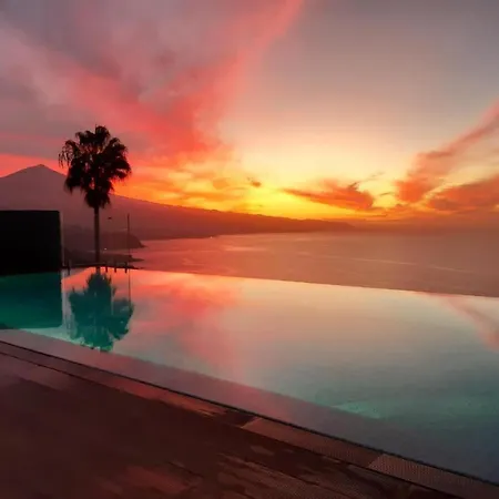 Crystal Ocean Tacoronte