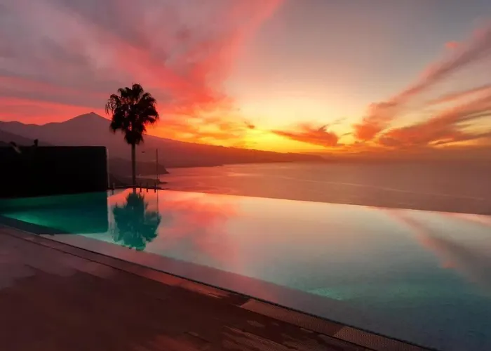 Crystal Ocean Tacoronte